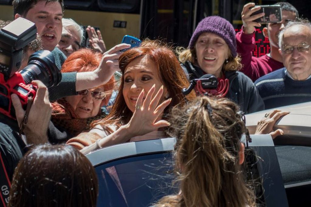 Cristina Kirchner llegando al Instituto Patria