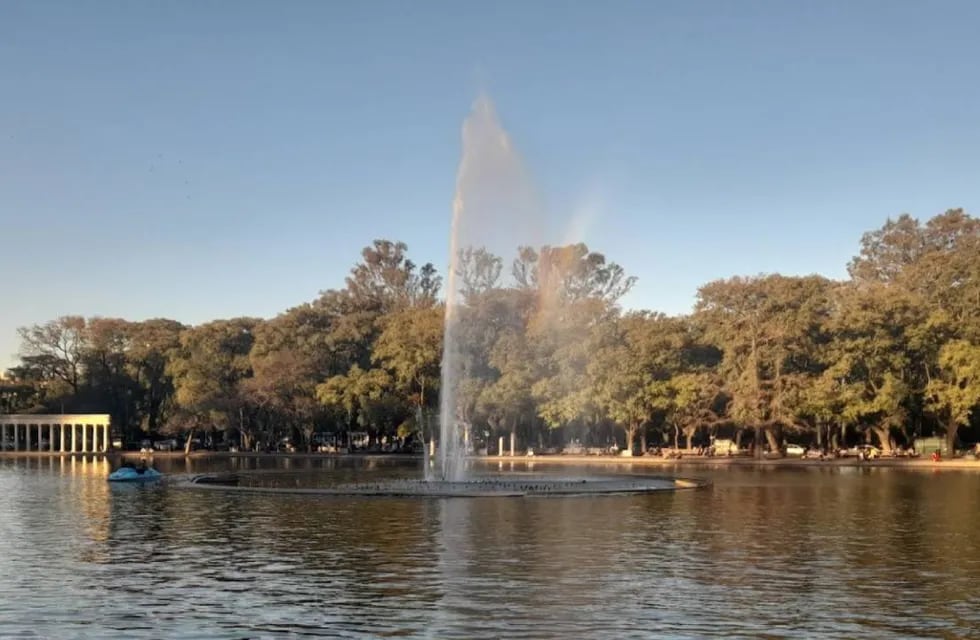 El Laguito del Parque de la Independencia es uno de los espacios verdes más elegidos para disfrutar al aire libre.