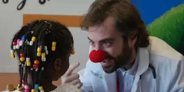 "Capitán Optimista", un pediatra español que animaba a los niños que tenían cáncer.  (La Nación)