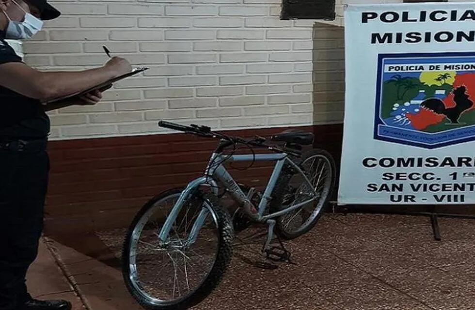 Recuperan una bicicleta robada en San Vicente.