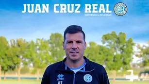 Juan Cruz Real será presentado como DT de Belgrano este lunes en conferencia de prensa