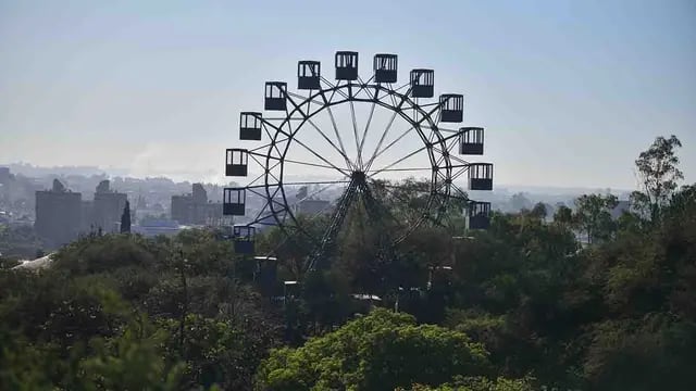 Vuelta al Mundo de Eiffel