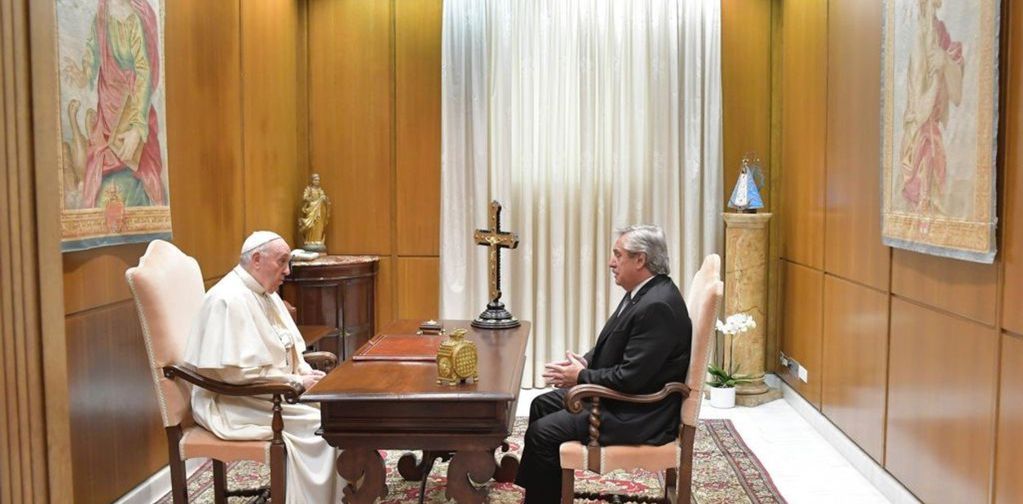 El Papa Francisco y el presidente Alberto Fernández. Foto Presidencia de la Nación