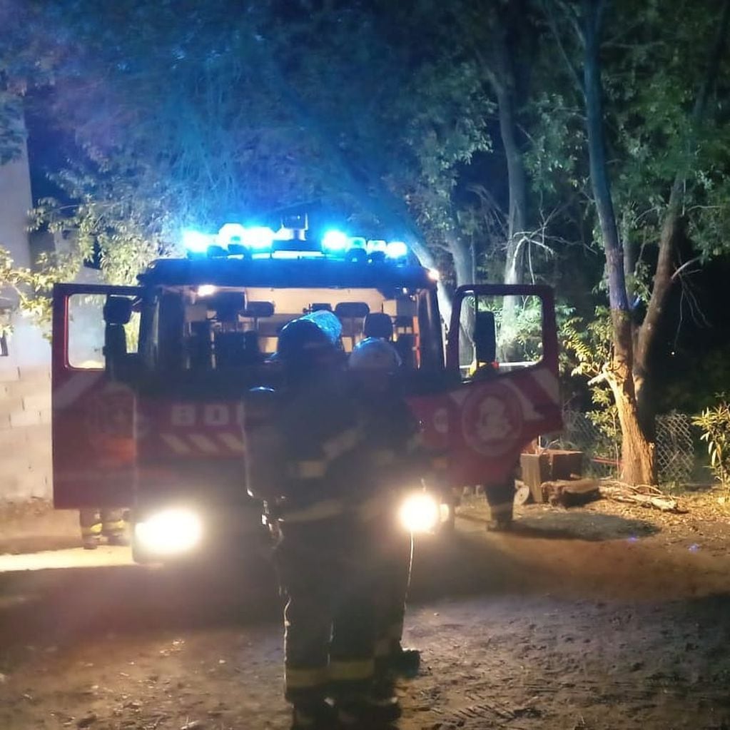 Incendio en la vivienda de Rubén, de San Antonio de Arredondo.