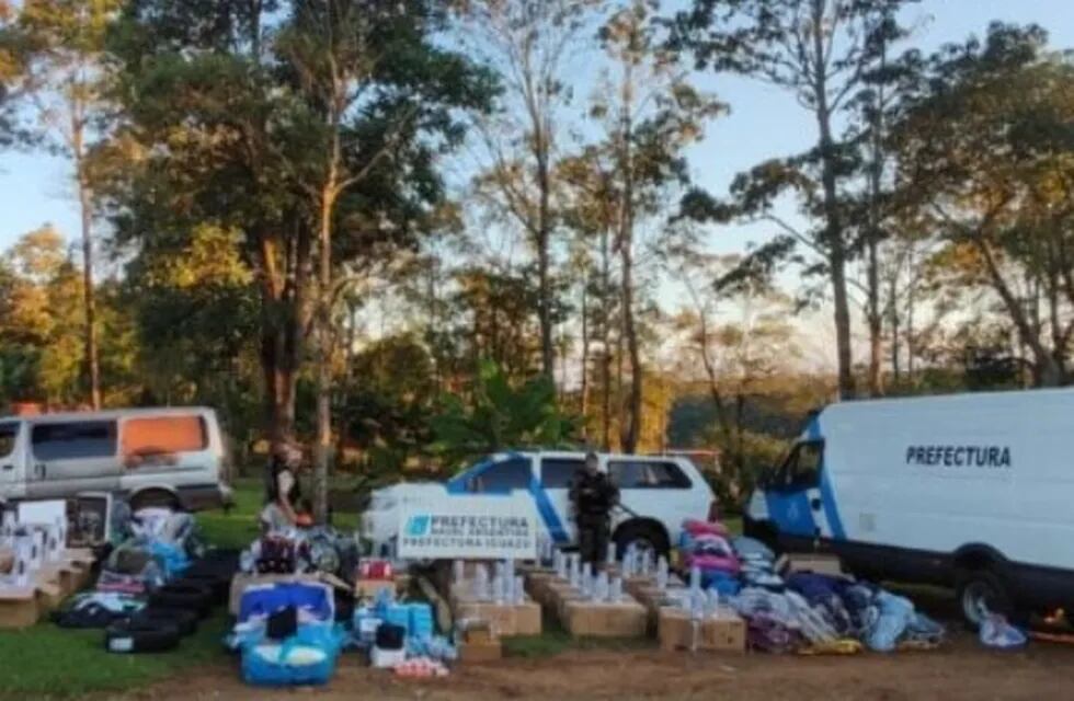 Desarticularon un punto de acopio de mercaderías ilegales en Puerto Iguazú.