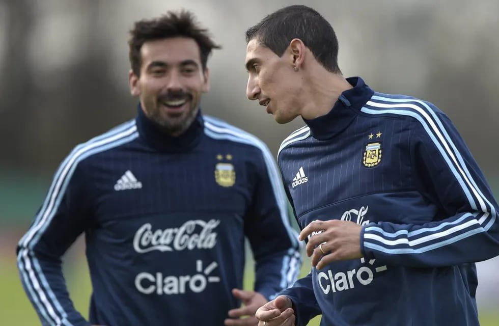 Los santafesinos fueron compañeros en la selección argentina de fútbol y en París Saint-Germain (PSG).