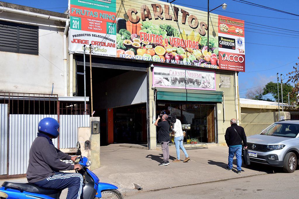 Verdulería Carlitos, de barrio Matienzo de la ciudad de Córdoba, donde ocurrió el robo. (Ramiro Pereyra / La Voz)