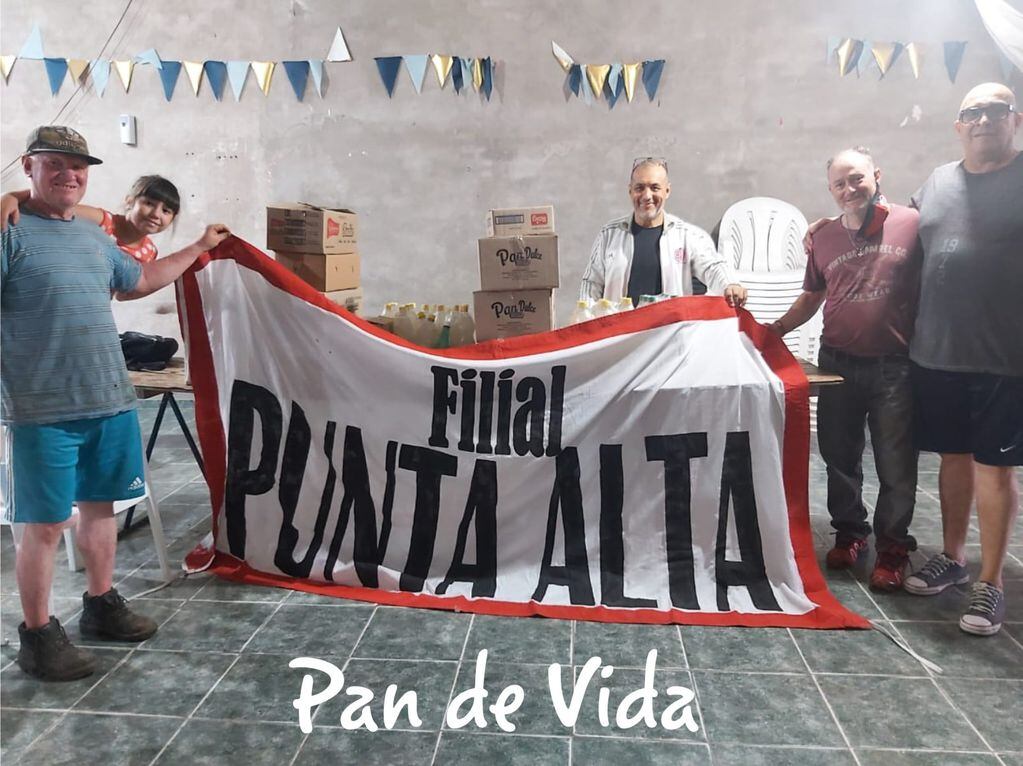 Entrega de Canastas en Pan de Vida (Punta Alta)