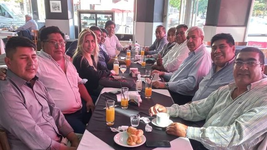 El vicegobernador Haquim encabezó en Buenos Aires una comitiva de intendentes y comisionados municipales que realizó gestiones ante organismos nacionales.