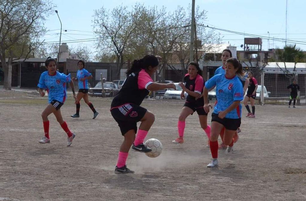 Fútbol femenino en San Juan.