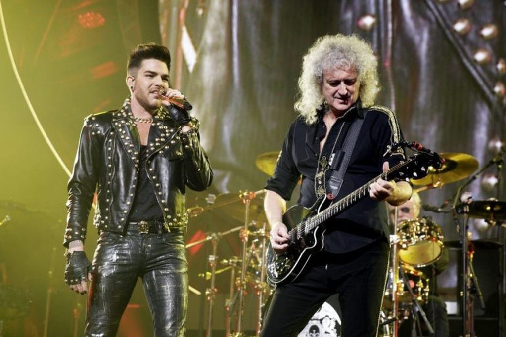 Tras el éxito de "Bohemian Rhapsody", Queen anunció una gira junto a Adam Lambert.