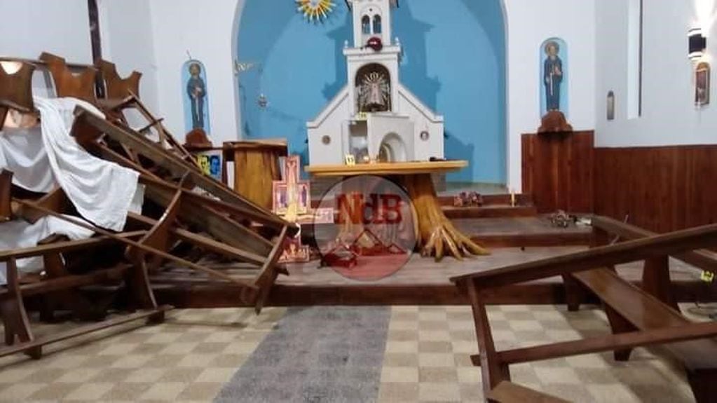 Un grupo de Mapuches tomó una parroquia de El Bolsón, cometieron vandalismo y escaparon