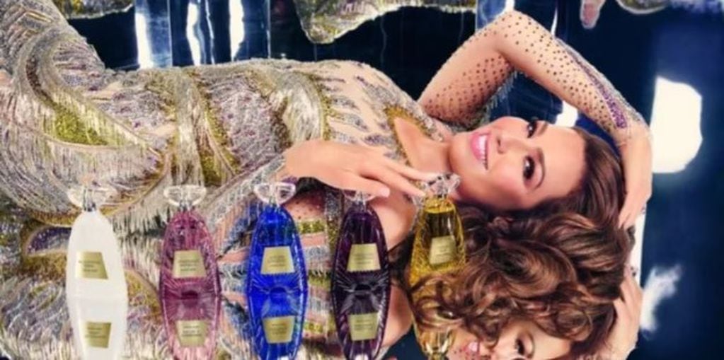 Thalia y su colección de perfumes