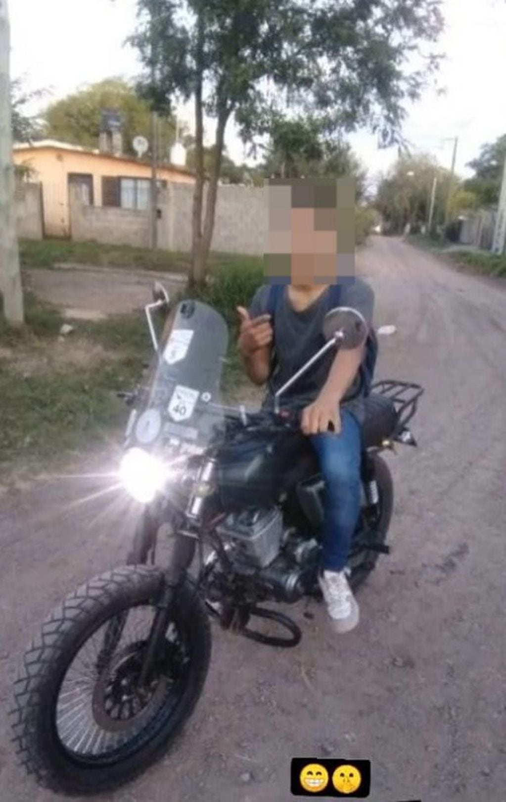 El delincuente de la moto sería un adolescente de 17 años, conocido como "Condi".