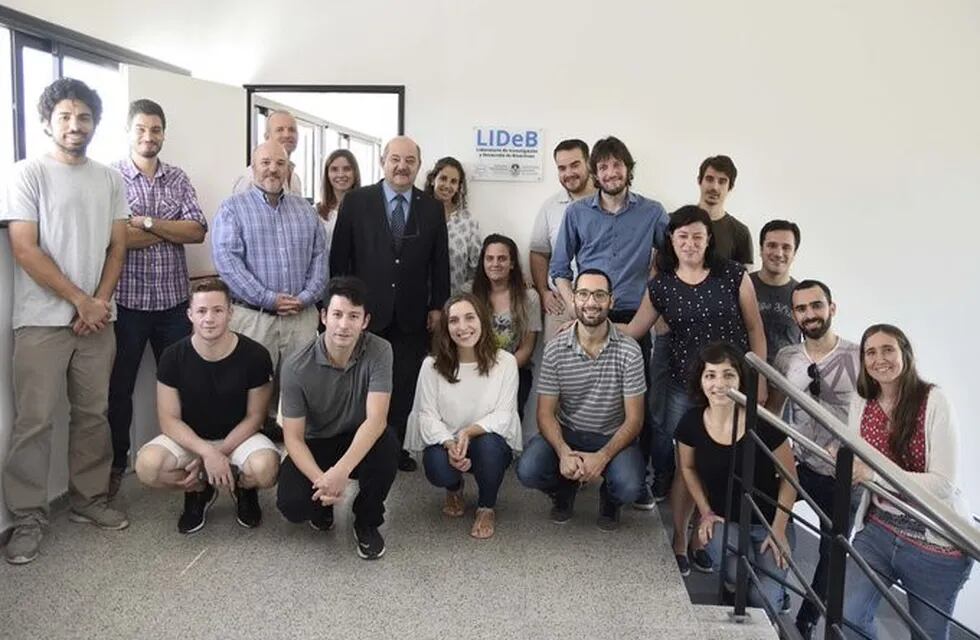 El laboratorio LIDeB de la UNLP participa de un consorcio internacional para desarrollar drogas contra el Covid-19 (Twitter UNLP)