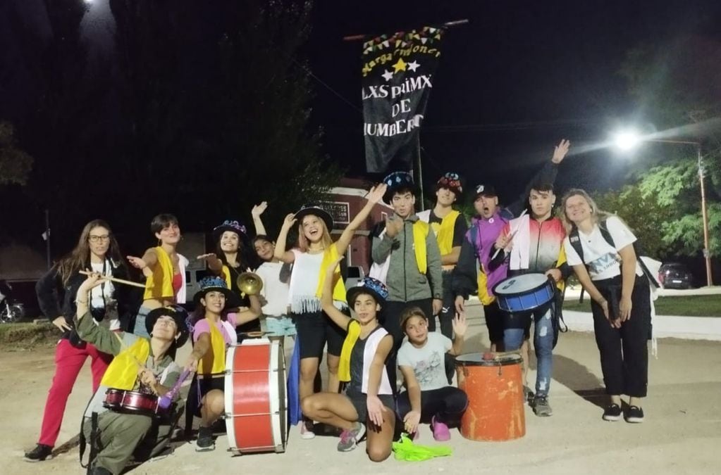 La Murga del Programa Envión de Tres Arroyos participó en los festejos de Carnaval de Cascallares