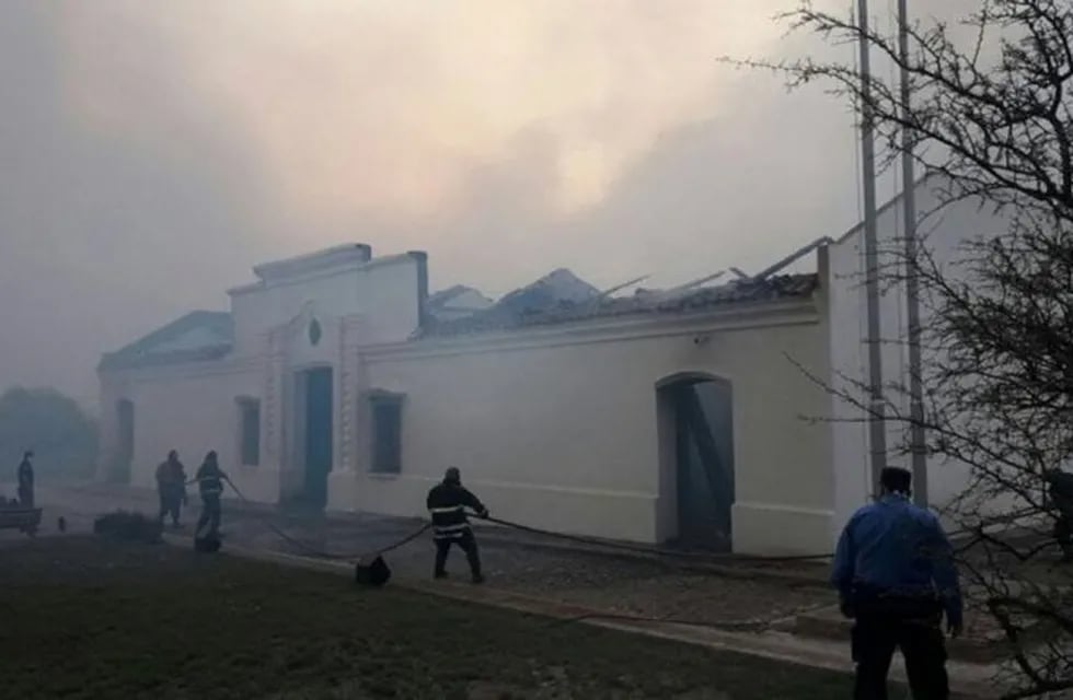 Casa de Tucuman prendida fuego
