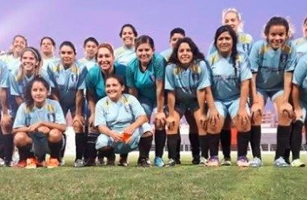 Posadas tuvo fecha de fútbol femenino e Itatí dio la nota al derrotar al puntero La Picada. (Fórmula Tuerca)