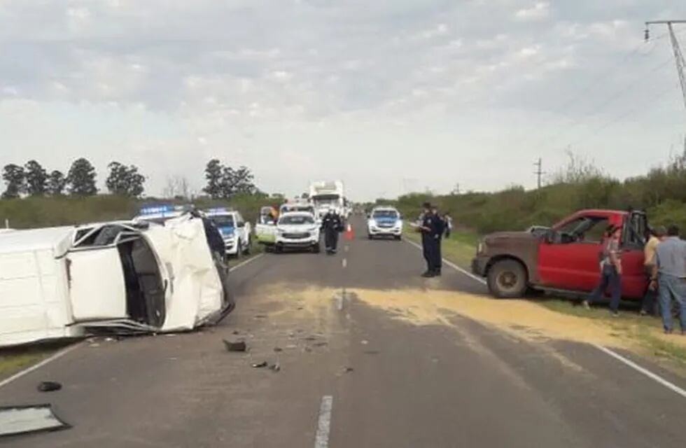 Accidente vial Concepción del Uruguay\nCrédito: 03442