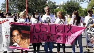 Marcha en Carlos Paz por los 7 años del asesinato de Andrea Castana. (La Voz)