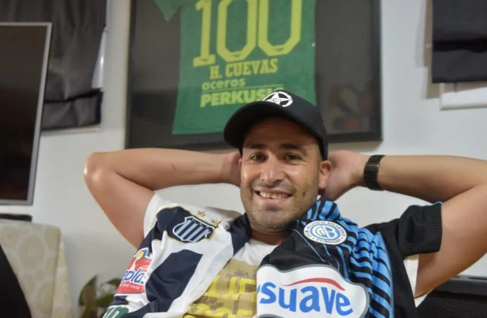 El Tanque Cuevas, el último en pasar derecho de club a club, en 2008. Ahora, un caso similar es el de Willy Olivera. (La Voz).