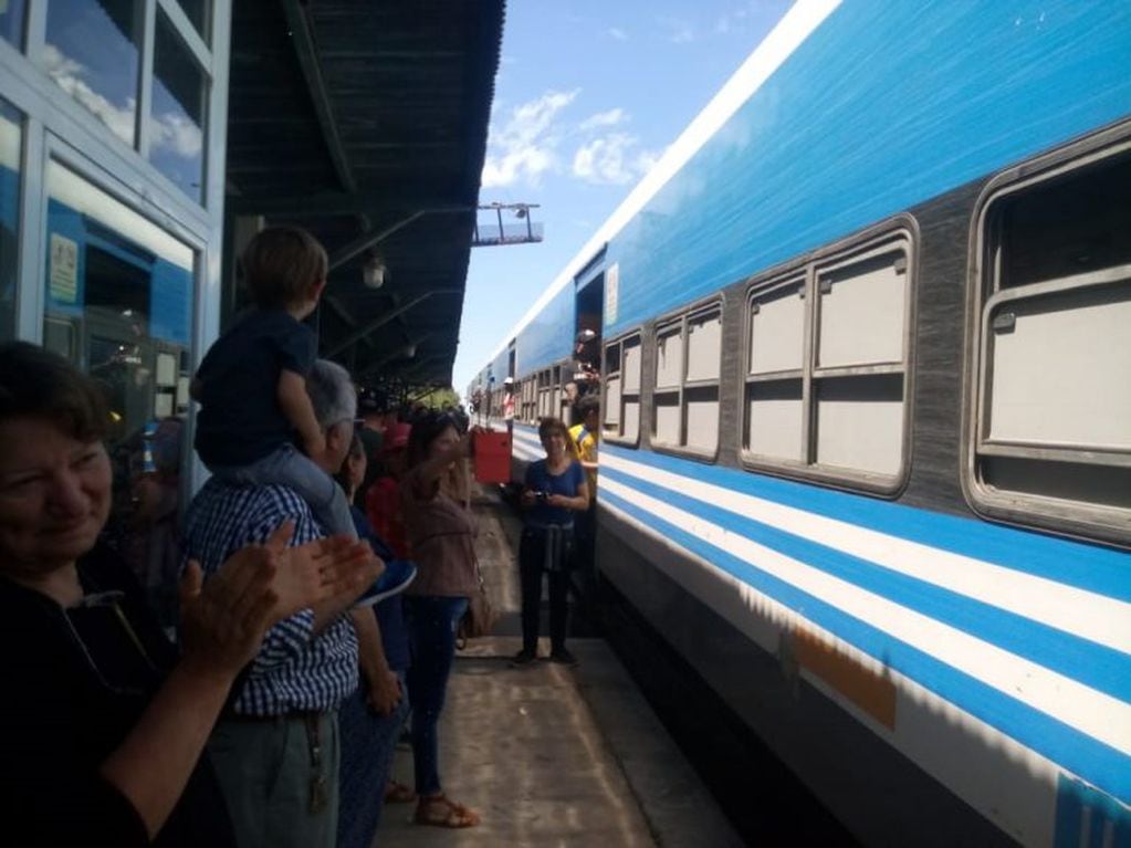 El Tren Solidario arribó a Tres Arroyos