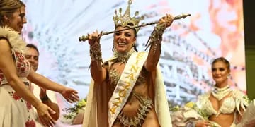 Itatí Guerra fue coronada como nueva Reina del Carnaval del País edición 2024
