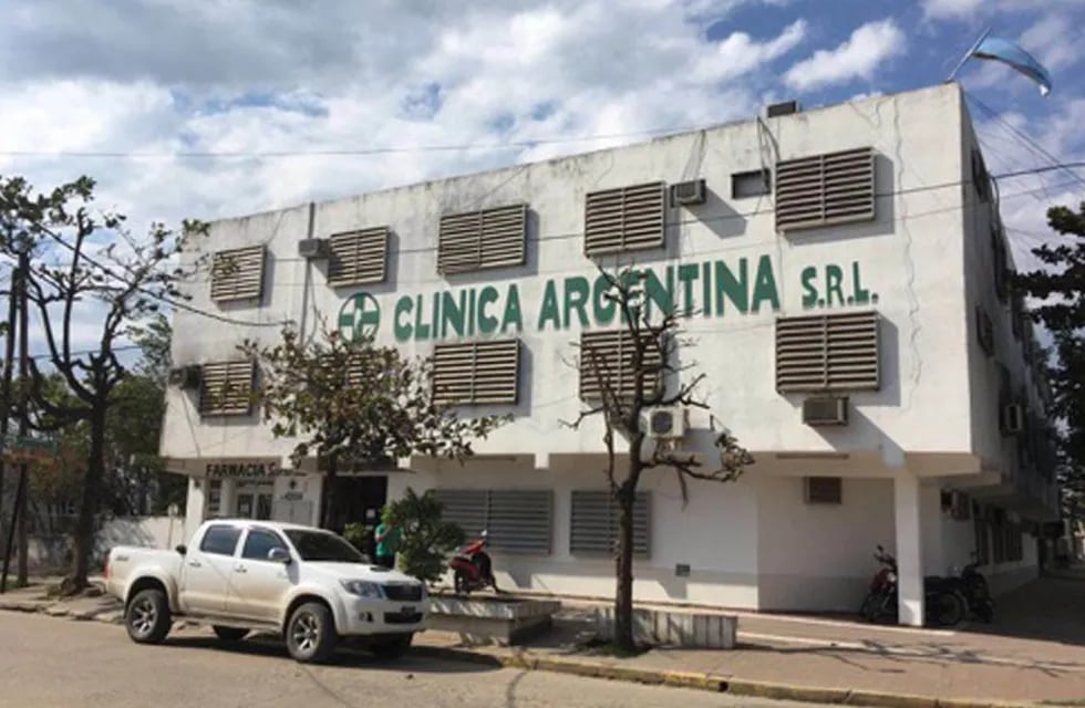 Una persona falleció en la Clínica Argentina de Clorinda y se esperan los resultados del hisopado