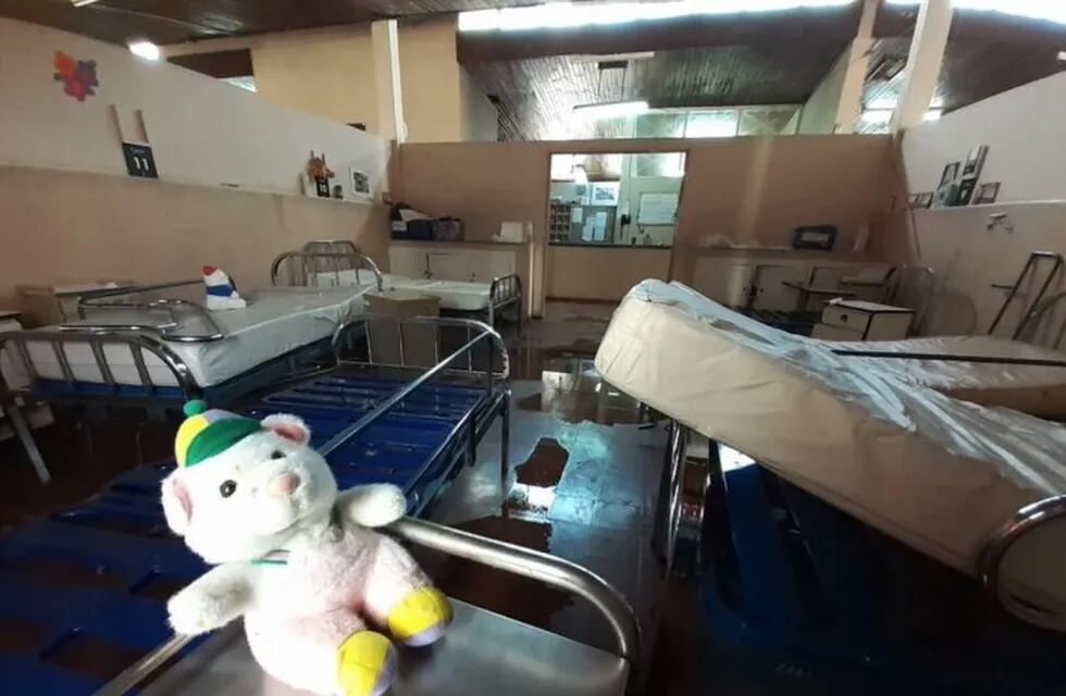Desolador escenario en el hospital Gailhac, pacientes evacuados por los daños de la tormenta.