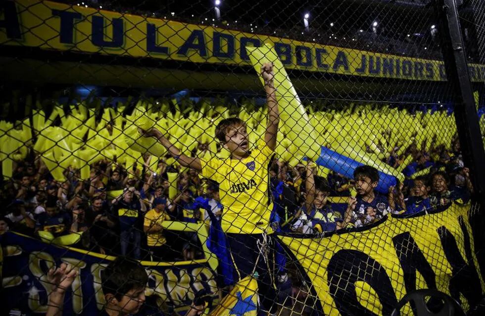 La AFA planea aumentar el precio de las entradas para la Superliga. Foto: EFE.