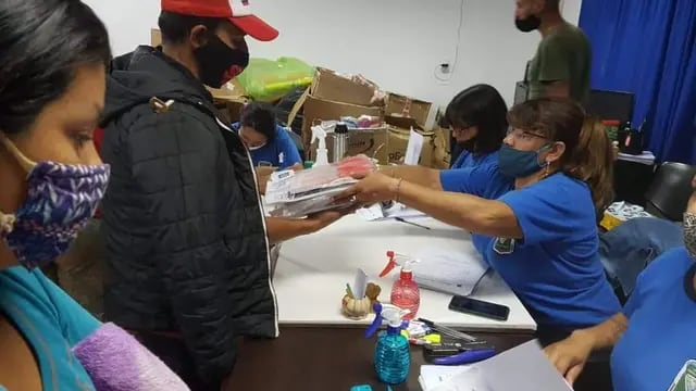 La municipalidad de Iguazú entregó 3.500 Kits escolares