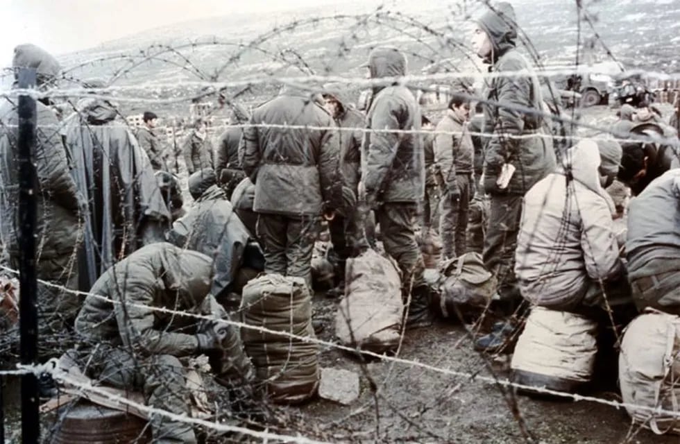 14 de junio de 1982 -Cese de fuego en Malvinas.