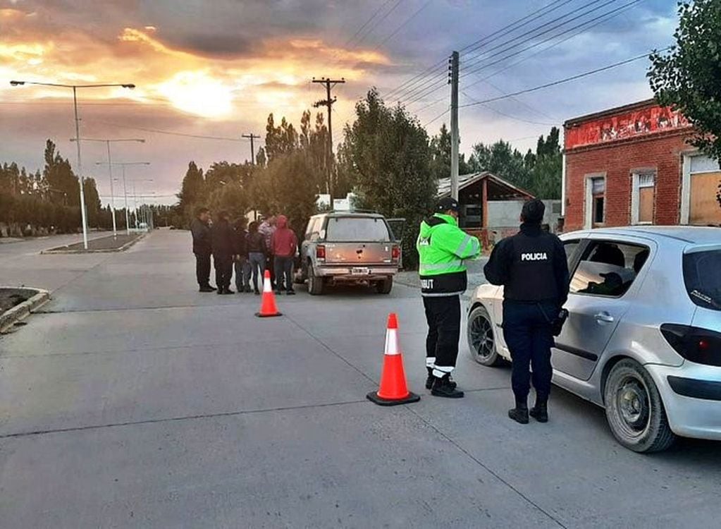 Se debe solicitar el permiso en www.seguridad2.chubut.gov.ar.