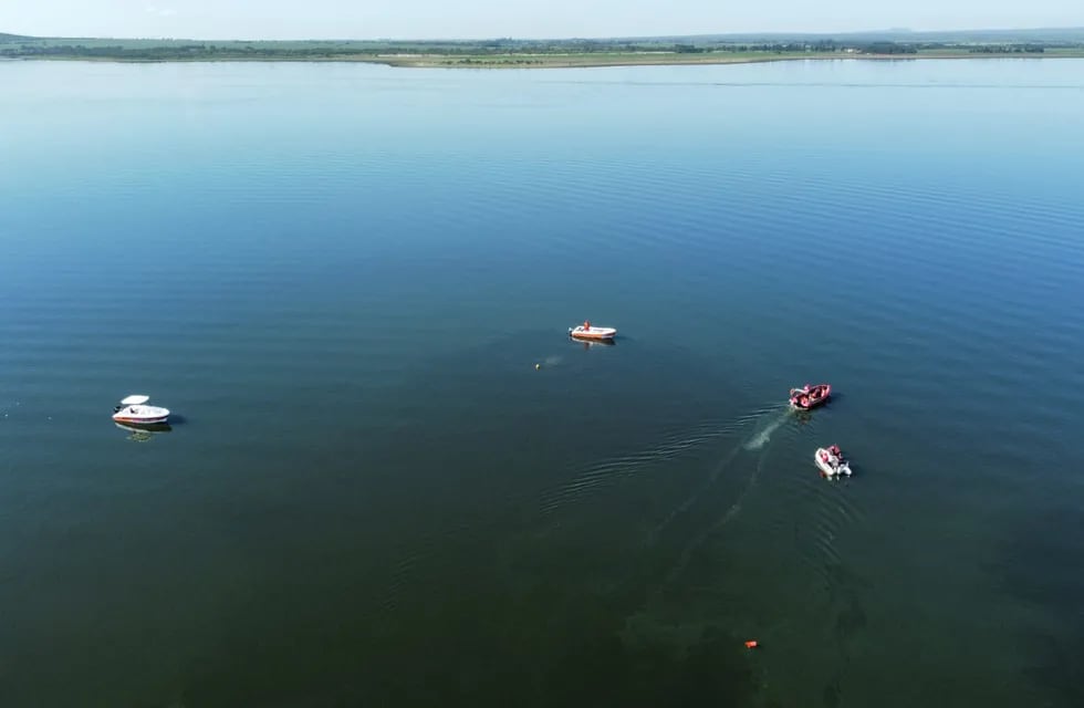 Encontraron el cuerpo del turista desaparecido en el lago Embalse.
