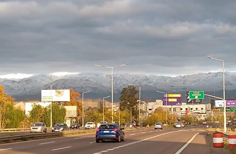 Cordillera nevada en Mendoza