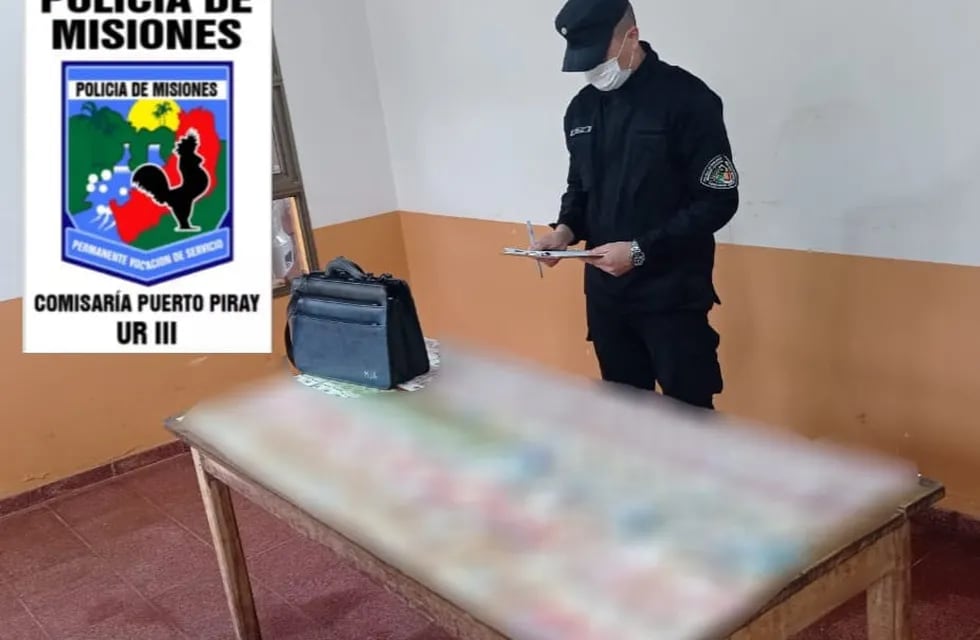 Puerto Piray: recuperaron un maletín con dinero robado.