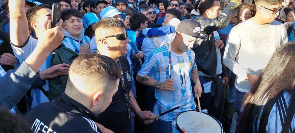 Ushuaia festeja a lo grande el pase de Argentina a la semifinal