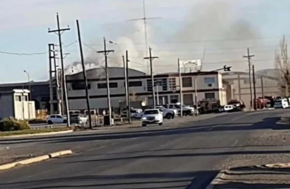Se incendiaron las instalaciones de la ex empresa Guilford en Comodoro