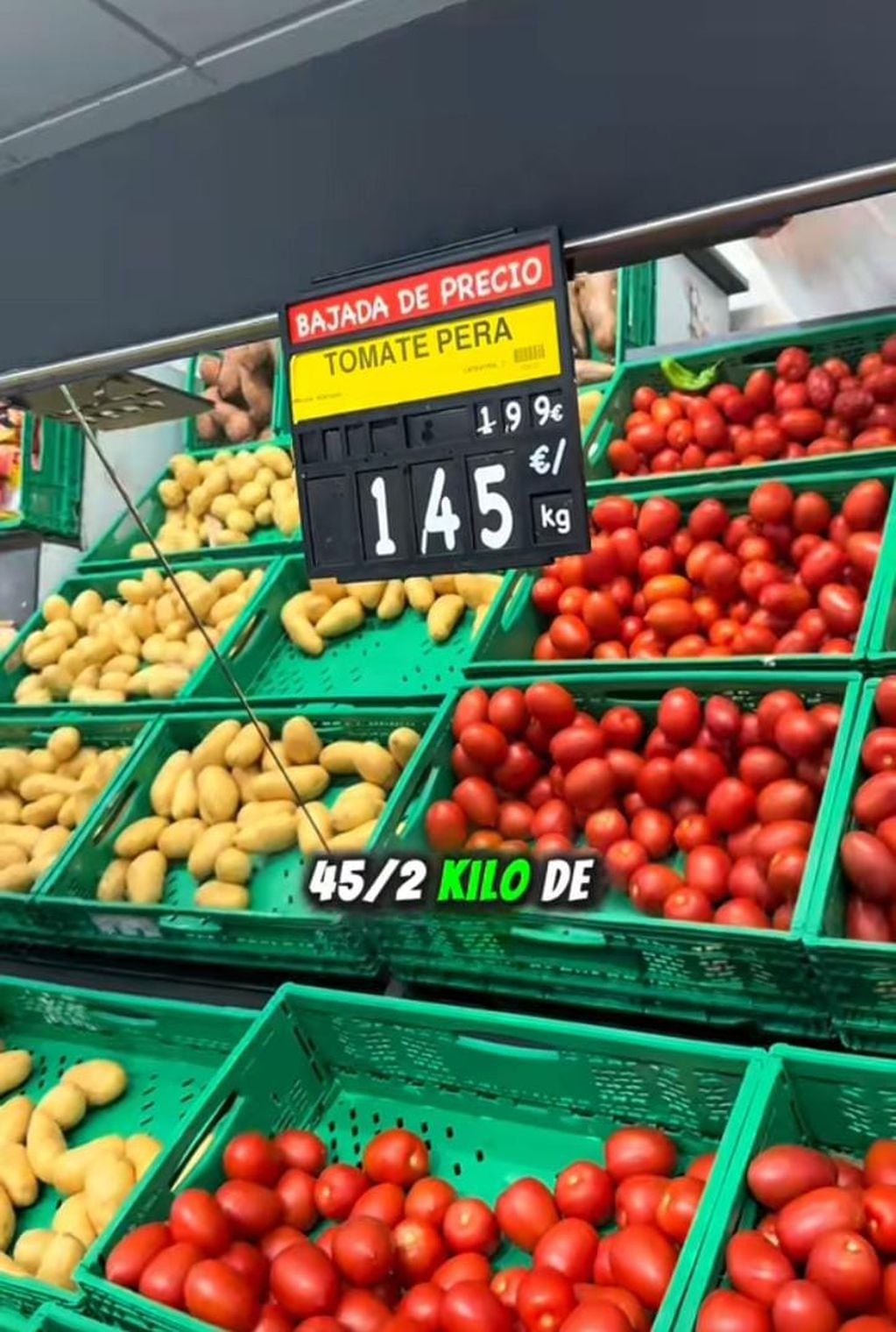 Un argentino fue al supermercado y mostró todo lo que compró.