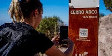 El Cerro Arco cuenta con nueva cartelería turística para los visitantes