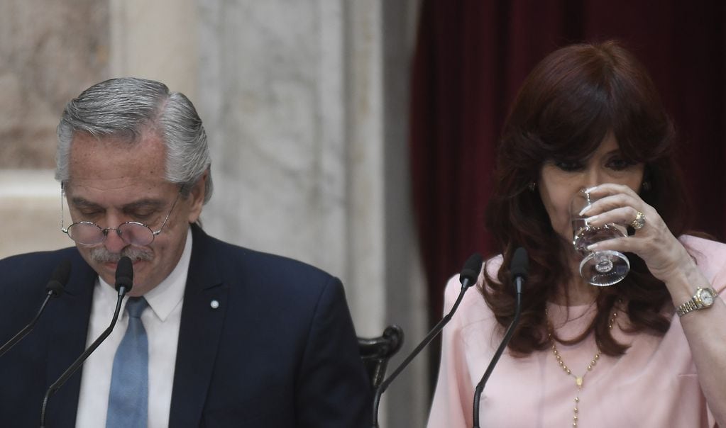 Cristina Fernández De Kirchner fue retratada luego de mucho tiempo en compañía de Alberto Fernández, en el Congreso. Foto: Federico López Claro.
