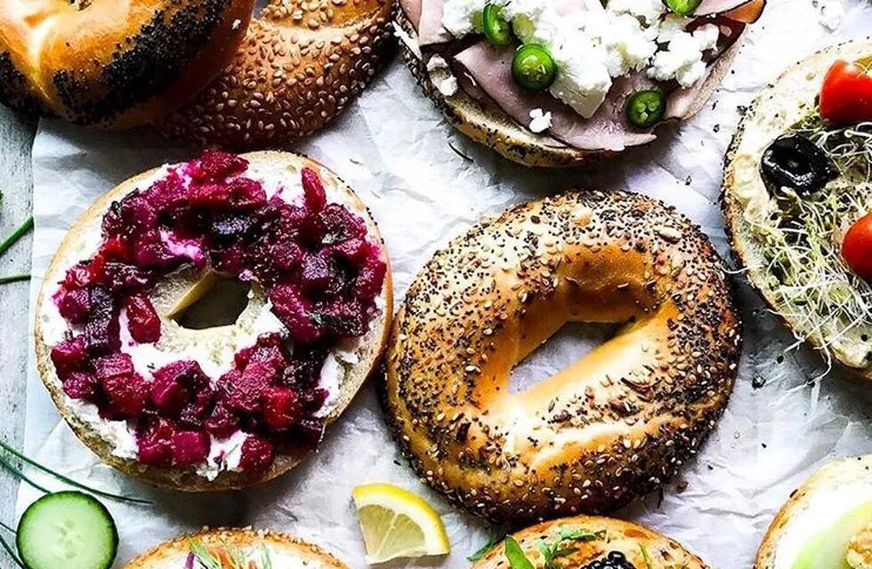 Cómo hacer un bagel, el pan de moda.