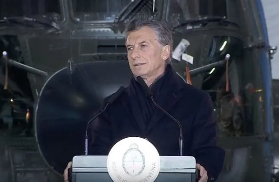 Mauricio Macri anuncia la reconversión de las Fuerzas Armadas. (EFE)