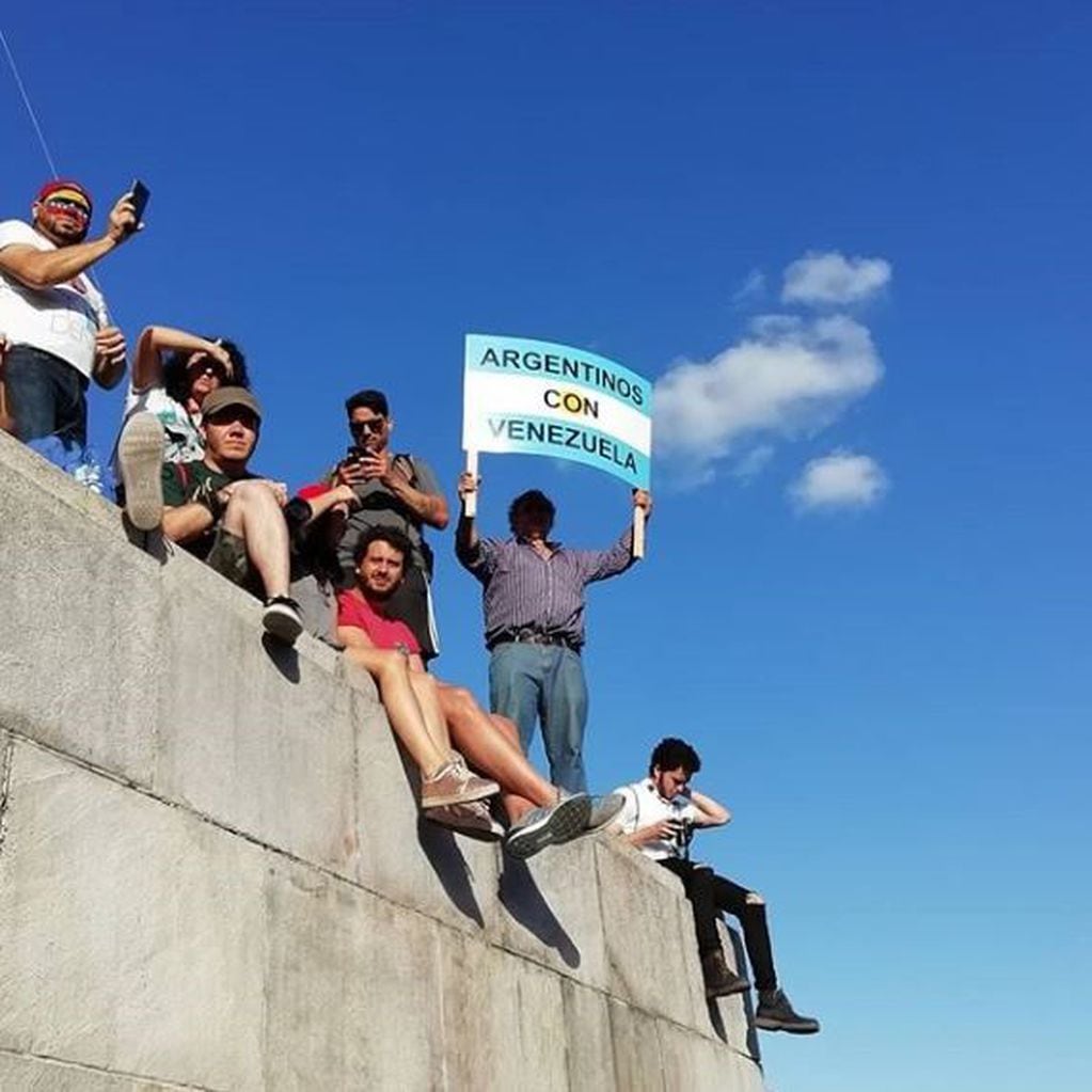 Argentinos se sumaron al reclamo de los venezolanos en Buenos Aires (Instagram)
