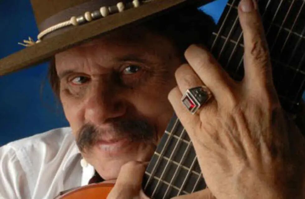 Fallece a los 96 años el ícono de la música litoraleña, el misionero Ramón Ayala.