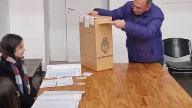 Elecciones PASO 2023: el intendente “Lalo” Stelatto emitió su voto