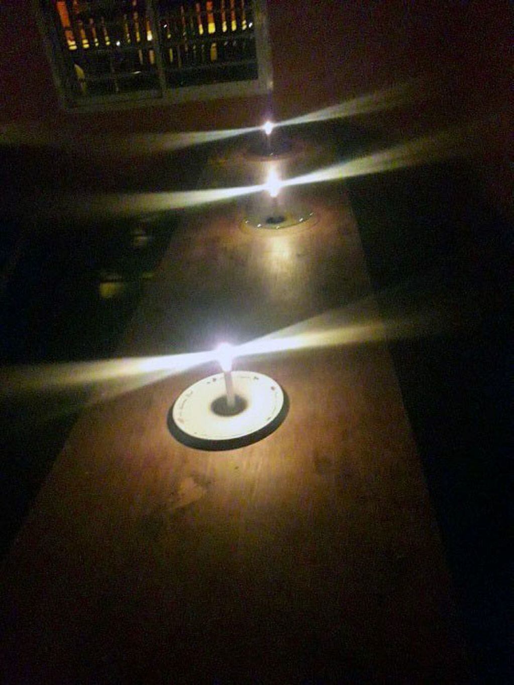 Cena a la luz de la velas.