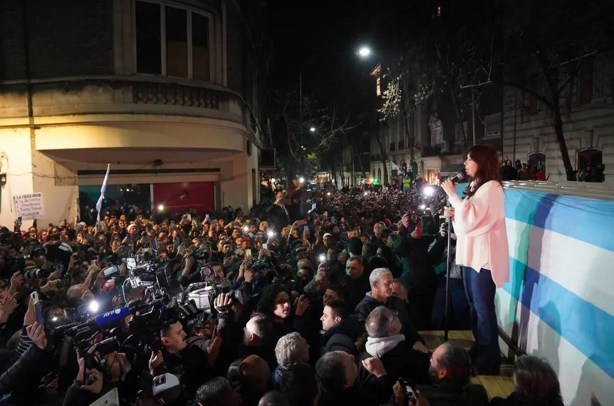 Tras el ataque a Cristina Kirchner, el intendente de Santa Rosa convoca una marcha.