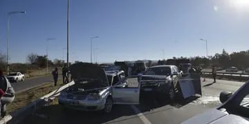 Otro siniestro vial trágico en Córdoba, sobre avenida Fuerza Aérea. (Facundo Luque/La Voz)