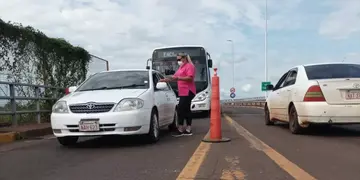 Puente Internacional Posadas-Paraguay: enfermera salvó la vida de un bebé que no podía respirar